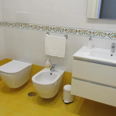 Oda ve Kahvaltı Domus Elvia-vietri